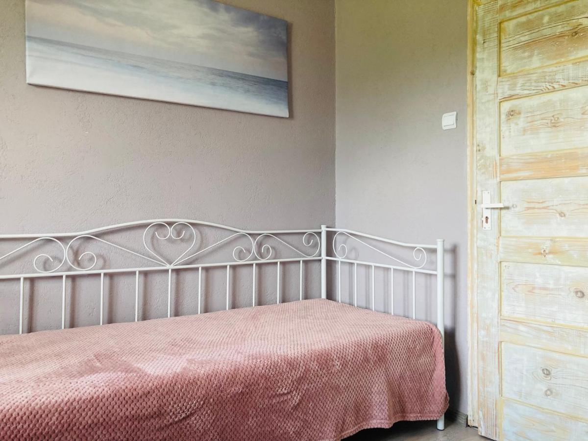 Pie Oskara Appartement Kolka Buitenkant foto